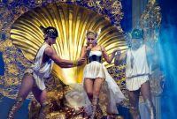  3D:  / Kylie Aphrodite: Les Folies Tour 2011 (2011)