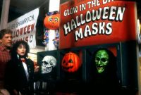 Хэллоуин 3: Сезон ведьм / Halloween III: Season of the Witch (1982)